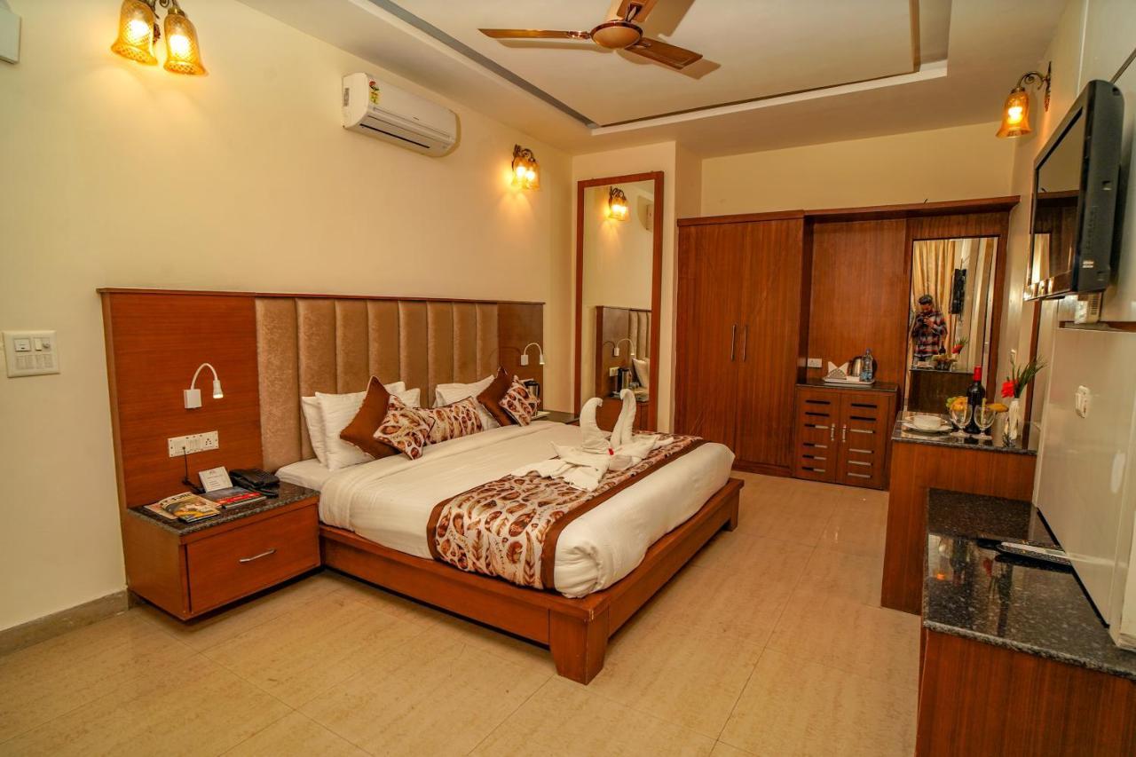 Excel Hotels And Resorts Bhīm Tāl Dış mekan fotoğraf