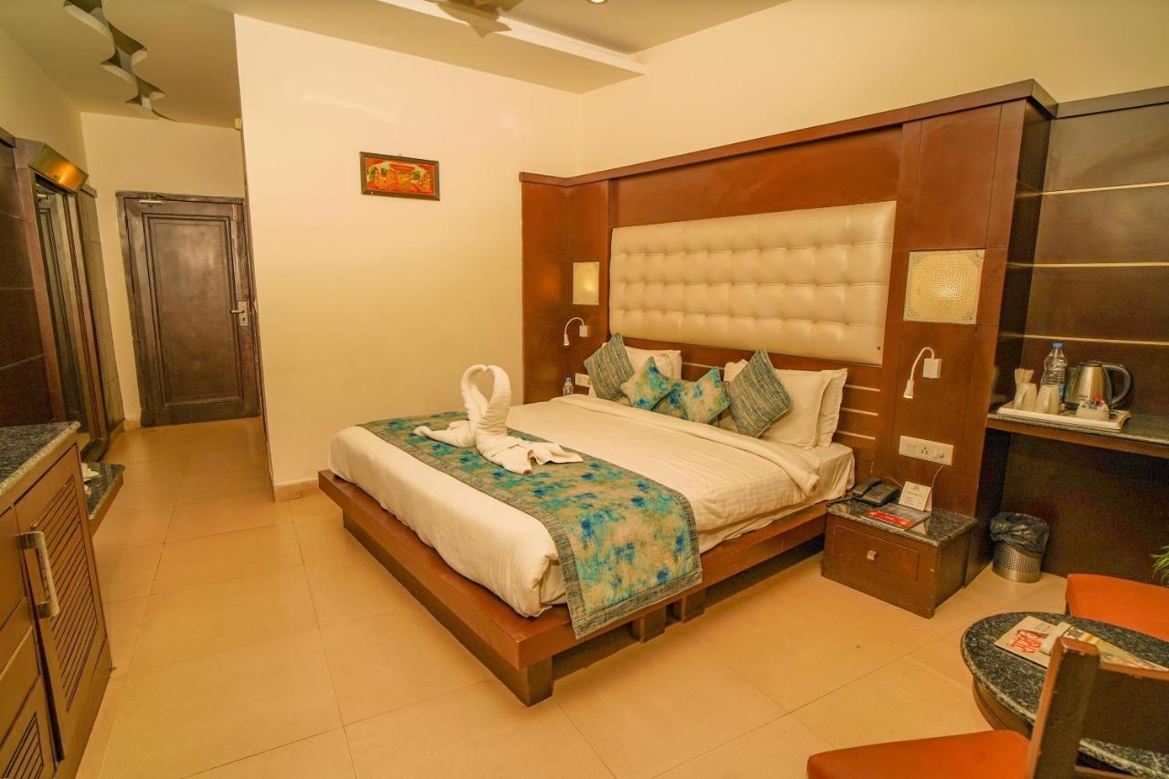 Excel Hotels And Resorts Bhīm Tāl Dış mekan fotoğraf
