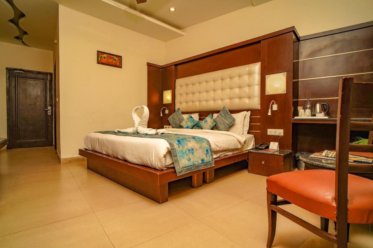 Excel Hotels And Resorts Bhīm Tāl Dış mekan fotoğraf