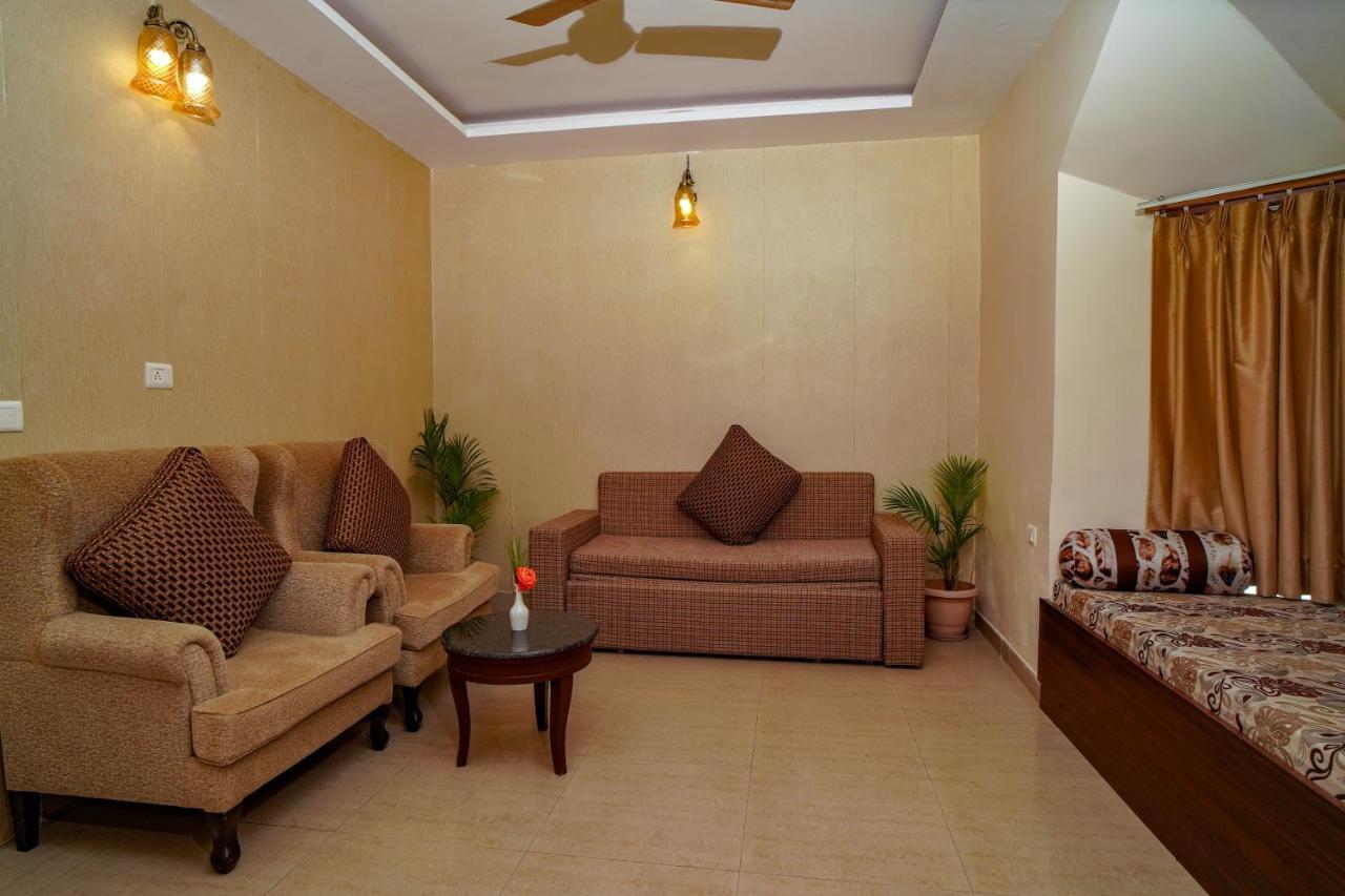 Excel Hotels And Resorts Bhīm Tāl Dış mekan fotoğraf