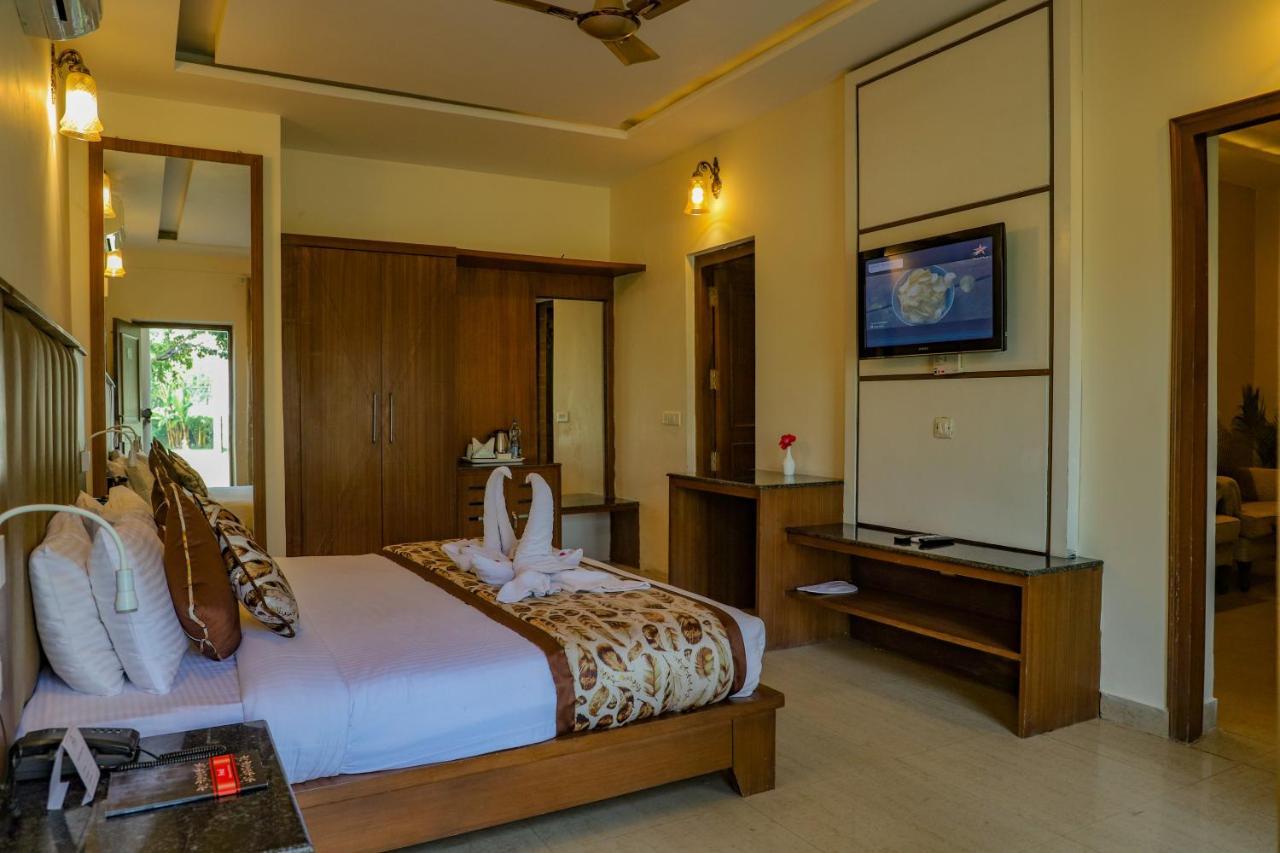 Excel Hotels And Resorts Bhīm Tāl Dış mekan fotoğraf