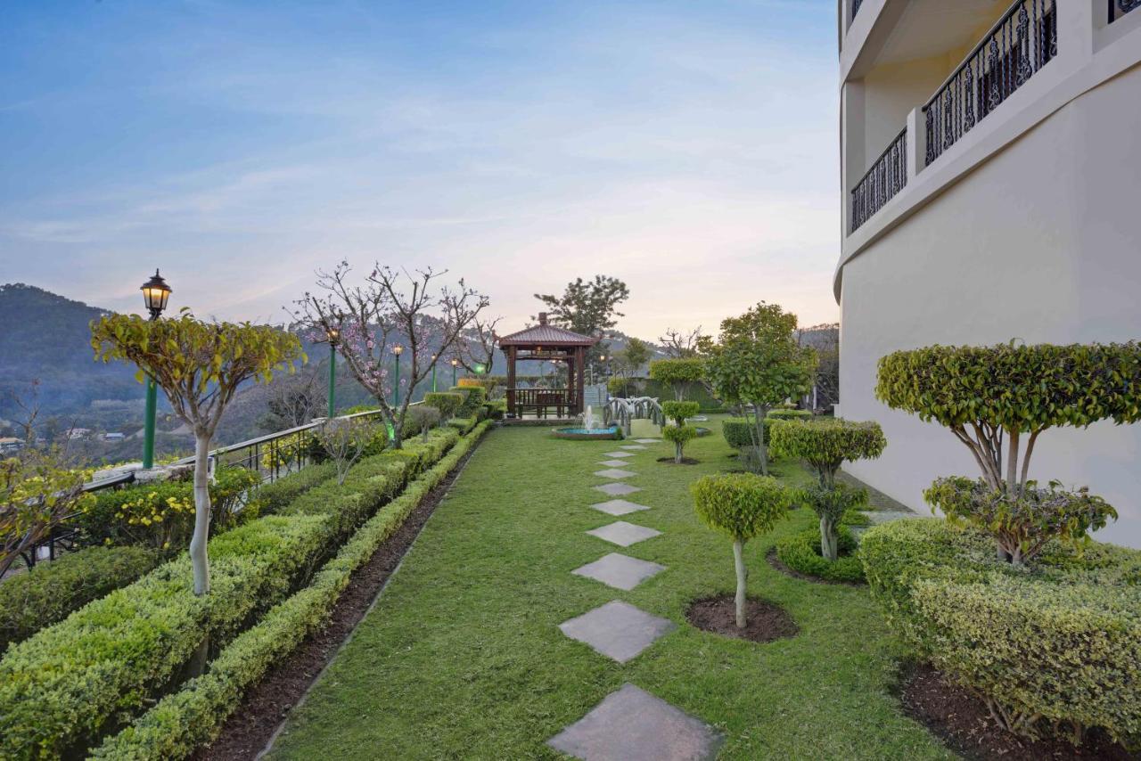 Excel Hotels And Resorts Bhīm Tāl Dış mekan fotoğraf